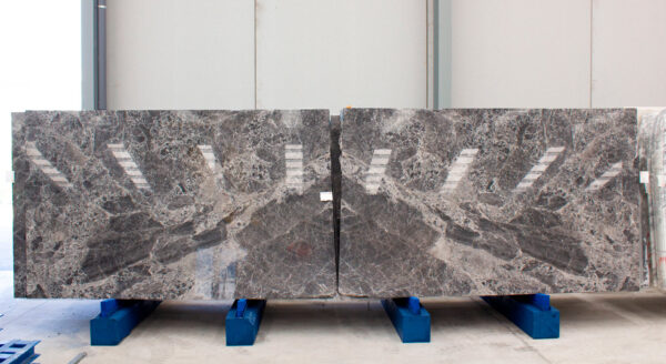 Damas grey en tablas
