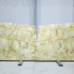 piedra onyx con diferentes colores