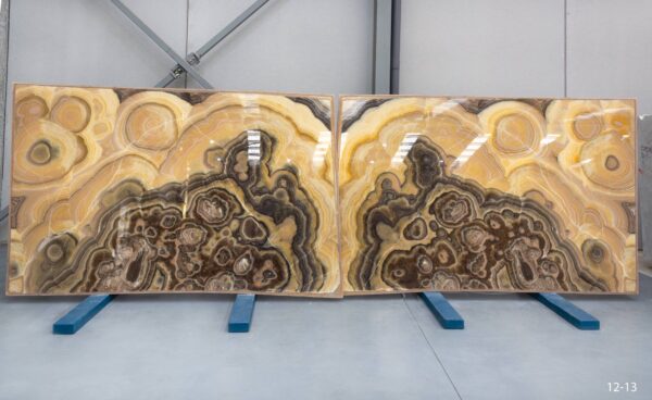 Onyx for interior design in slabs