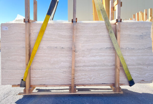 Travertino en tablas para construcción y exteriores