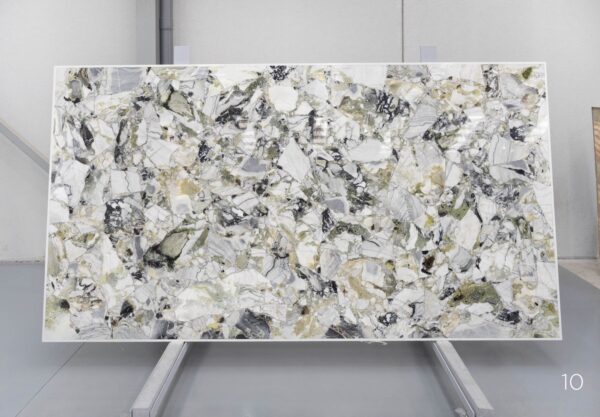 marmol con piedras