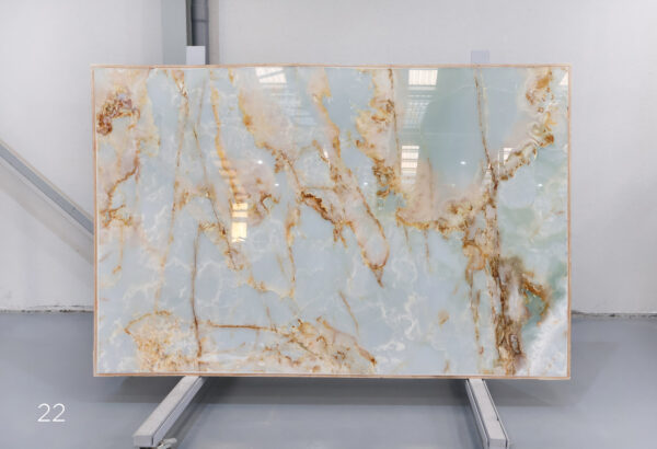 Blue onyx