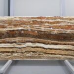 Red esmeralda onyx