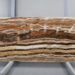 Onyx marron y naranja
