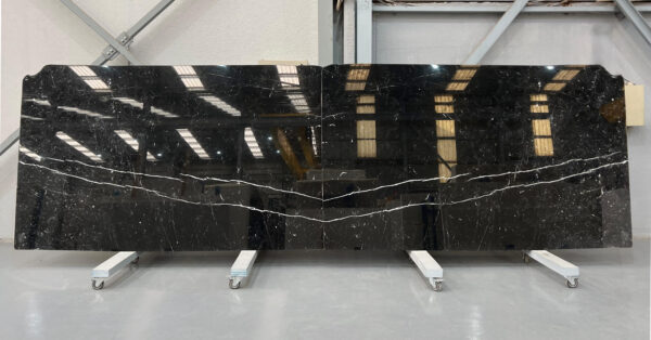 Negro marquina extraido de españa