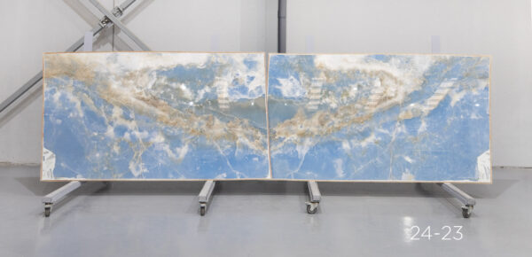 Blue onyx