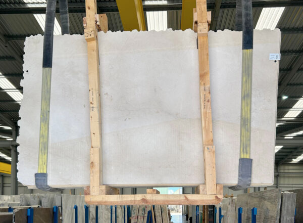 Beige crema marfil