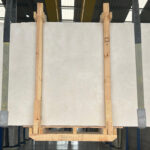 Mármol beige en tablas