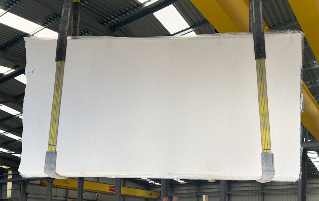 Caliza capri in slabs