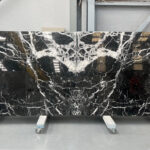 Nero marquina in slabs