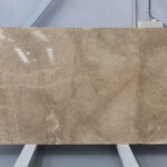 Mármol marrón para suelos