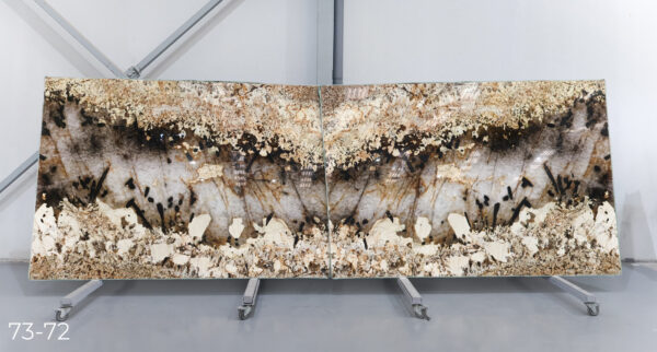 patagonia quartzite with crystal