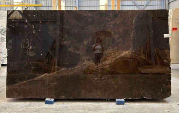 Mármol dark emperador