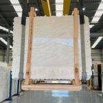 Crema marfil in slabs