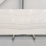 Bianco dorato in slabs