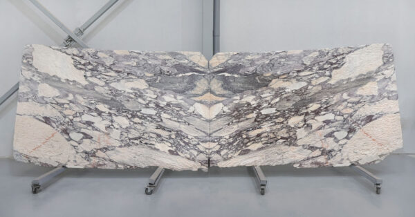 Mármol calacatta rosenoir