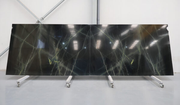 Green quartzite for countertops