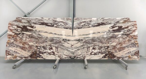 Calacatta rosenoir in slabs