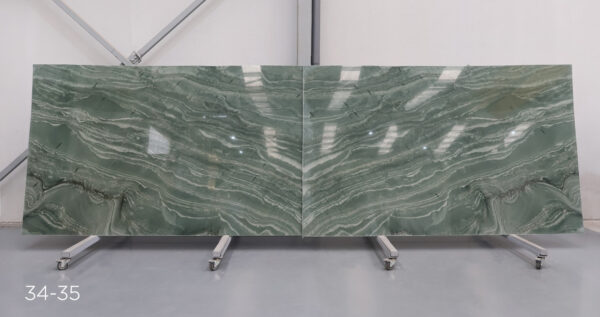 Green quartzite for countertops