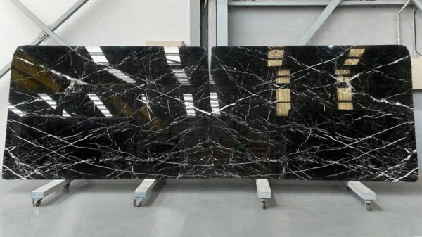 Black marquina in slabs