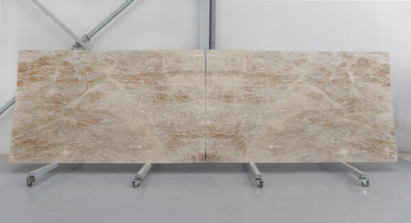 Beige quartzite