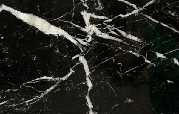 Black marquina in slabs