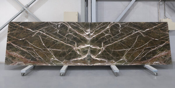 Rainforest green in slabs