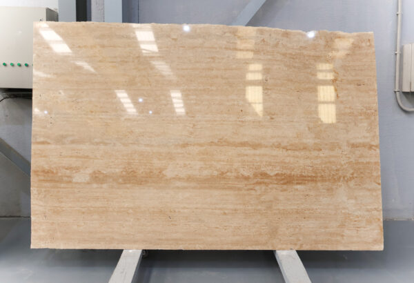 Travertine marble for decorative elements